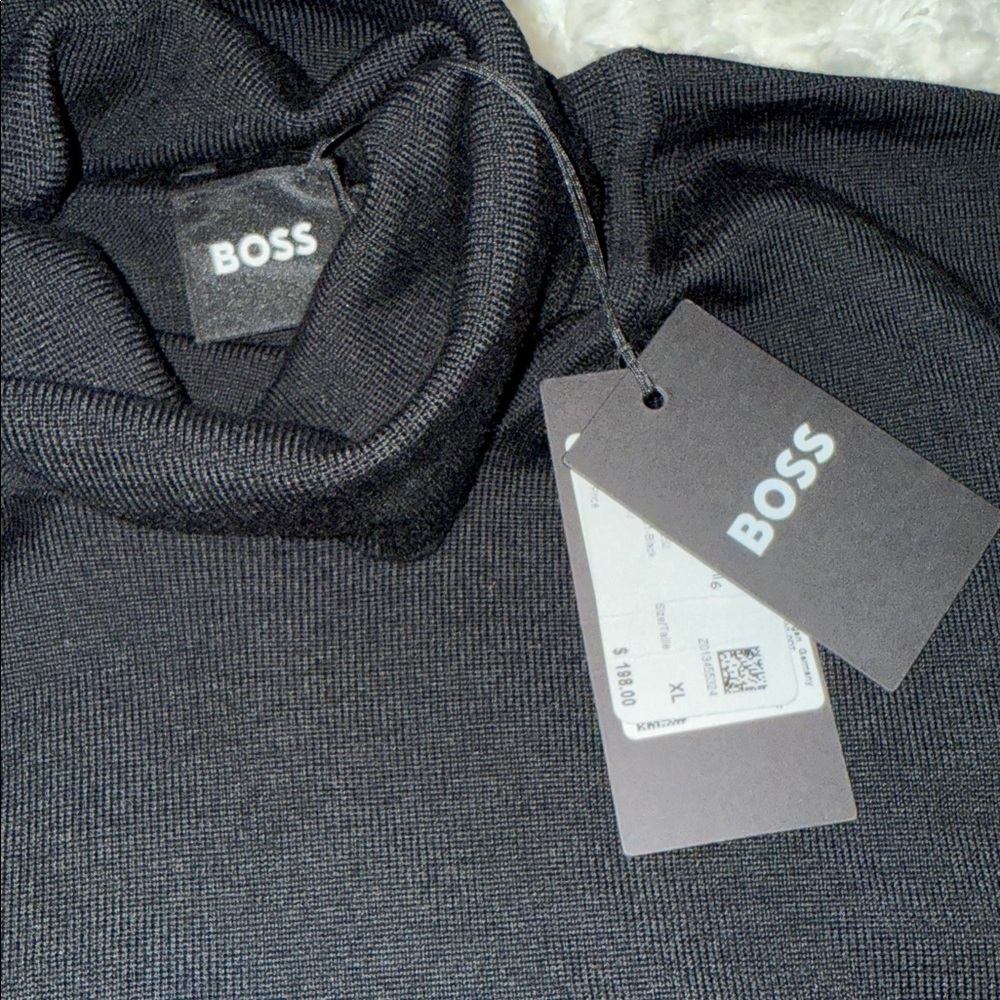 Brand NWT HUGO Mens Turtleneck